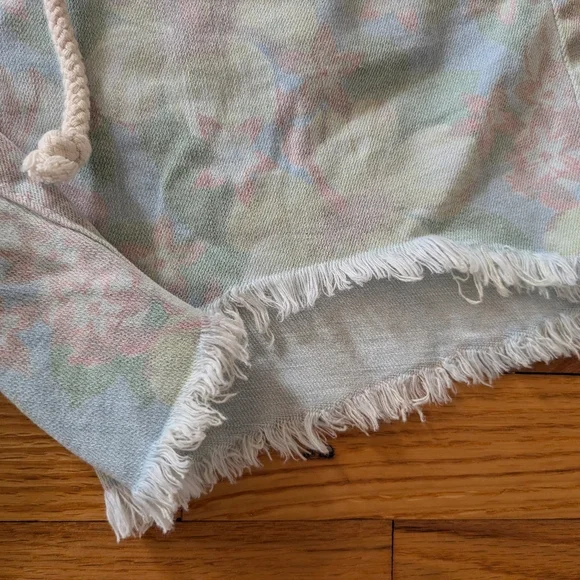 Aerie High Waist Pastel Floral Shorts - Picture 4 of 7